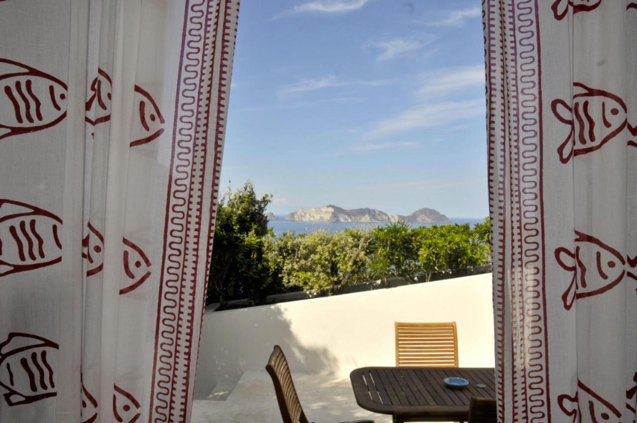 Guest House Villa Il Gabbiano Ponza Exterior foto