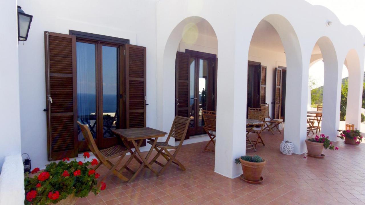 Guest House Villa Il Gabbiano Ponza Exterior foto